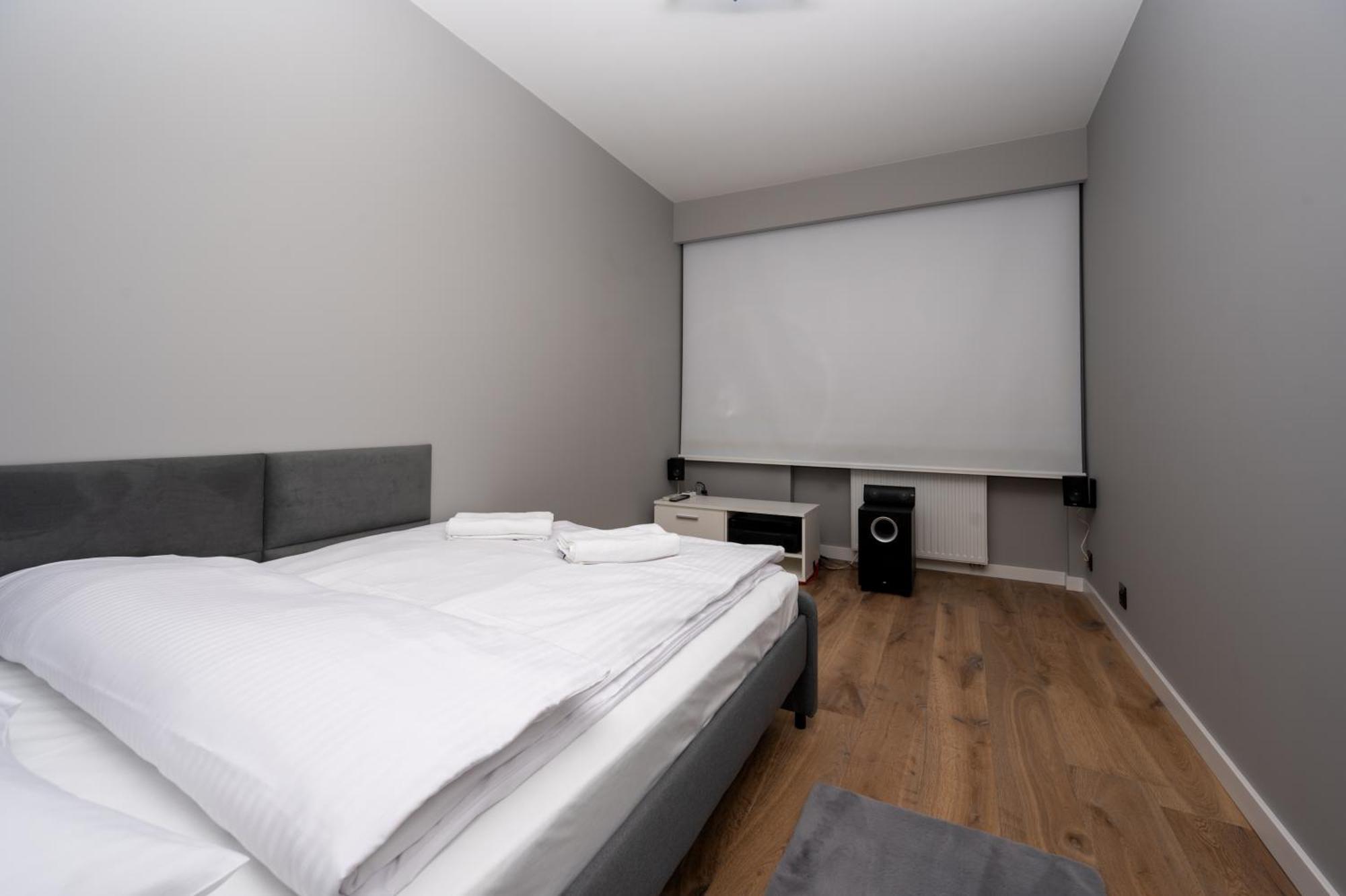 Rentplanet - Apartament Kasztelanska Krakau Exterior foto